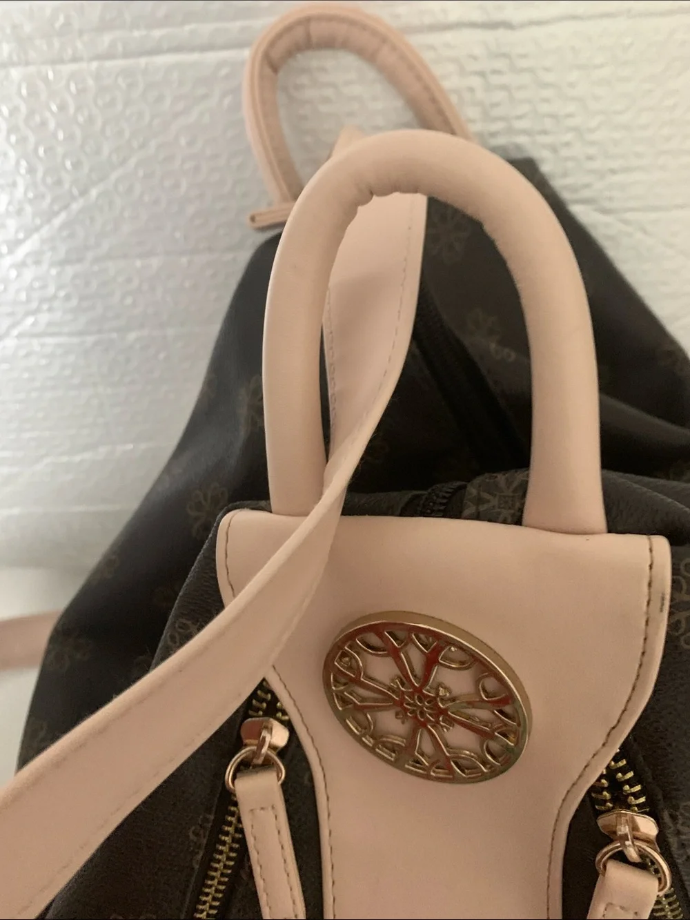 Avon Signature Collection Hobo